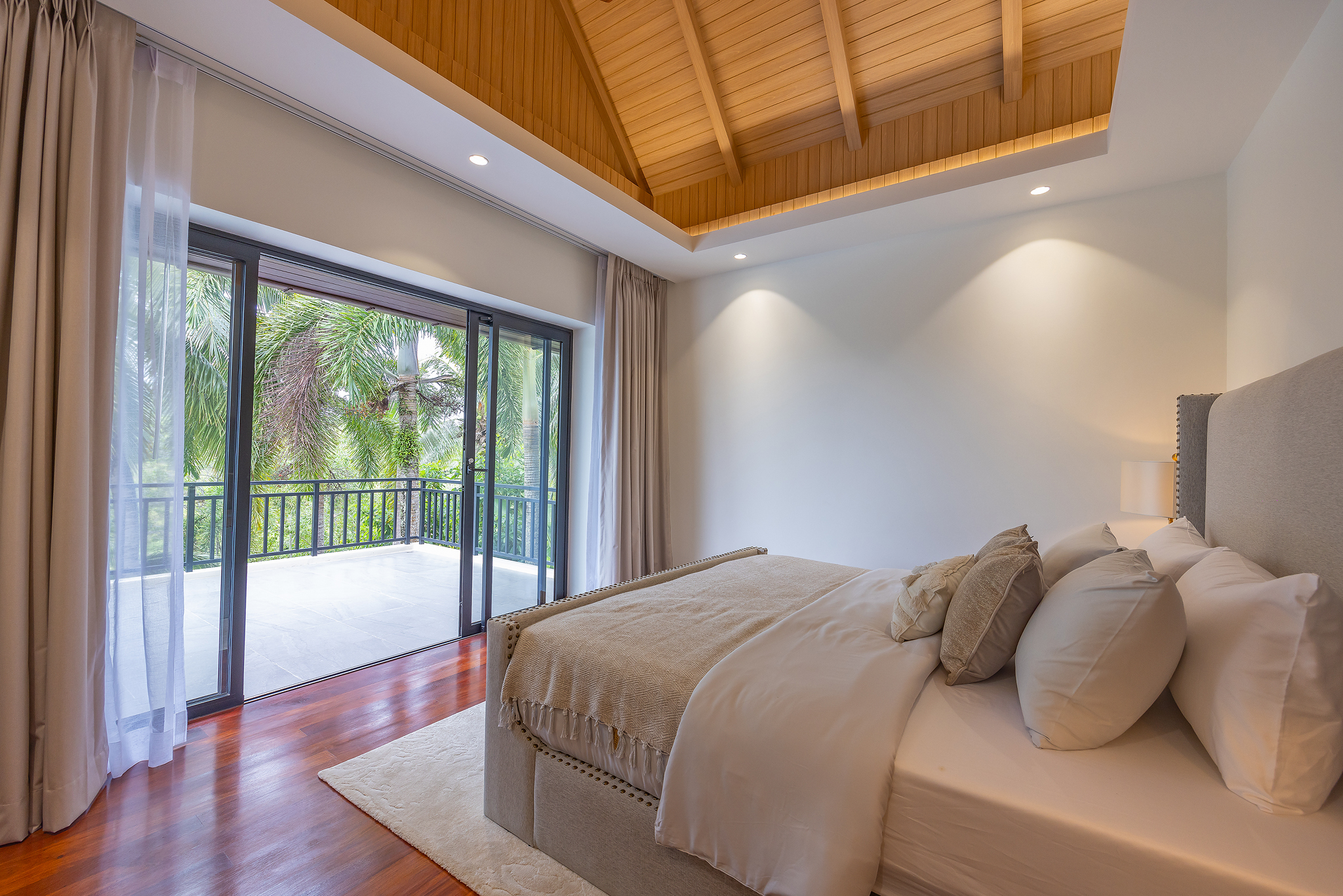 The Laytin Villa 92